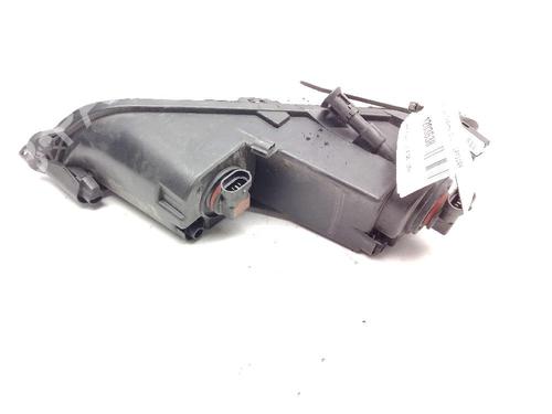 Left front fog light VW PASSAT B6 (3C2) 1.6 TDI | BP28209027C30 - Image 2