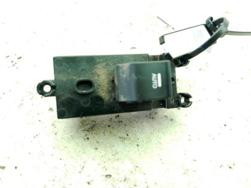 Used Right front window switch Right front window switch HYUNDAI i40 I (VF) 1.7 CRDi (116 hp) 24043762 24043762