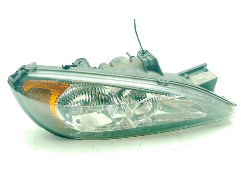 Used Right headlight NISSAN PRIMERA (P11) 2.0 16V (140 hp) 27733541