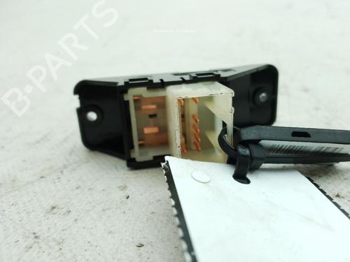 Left rear window switch KIA STONIC (YB) 1.0 T-GDi Eco-Dynamics+ | BP24546304I29 - Image 2