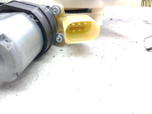 Front right window mechanism BMW 5 (E60) 520 d | BP29383180C23 - Image 3