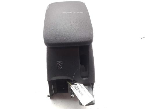 Used Armrest / Center console VW SCIROCCO III (137, 138) 2.0 TDI (140 hp) 19544007