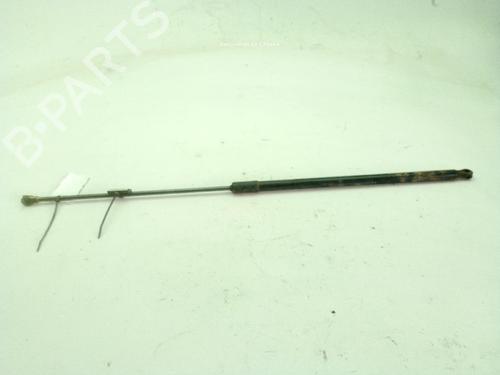 Używane Siłownik maski MERCEDES-BENZ GLA (H247) GLA 200 d (247.712) (150 hp) 31243255