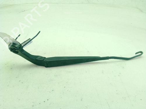 Used Front windshield wiper arm Front windshield wiper arm MINI MINI (F55) Cooper (136 hp) 27889404 27889404