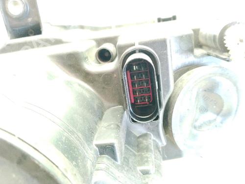 Right headlight VW PASSAT B6 (3C2) 2.0 TDI 16V | BP27889215C29 - Image 4