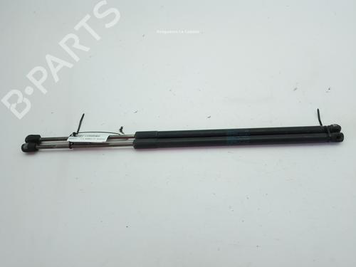 tailgate-lift-support-seat-leon-st-5f8-2012-2013-2014-2015-2016-2017-2018-2019-2020-28578240 main image