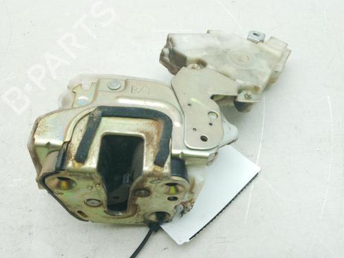 Used Tailgate lock NISSAN TERRANO II (R20) 2.7 TDi 4WD (125 hp) 24002362