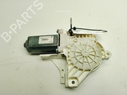 Left front window motor VW PASSAT B6 (3C2) 2.0 TDI 16V | BP30146171E21