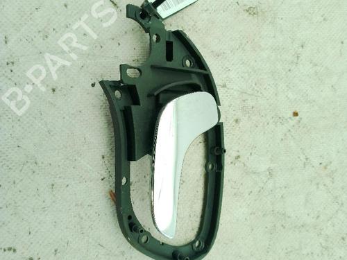 Venstre foran invendig håndtak SEAT LEON (1M1) 1.6 16 V (105 hp) 26705295