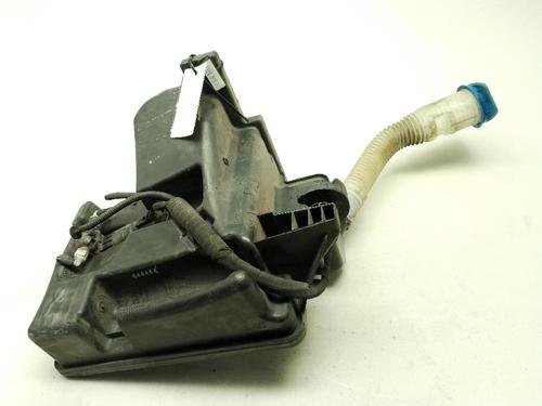 Used Windscreen washer tank Windscreen washer tank 38795440 38795440