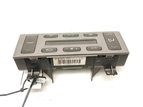 Used Climate control Climate control 39198280 39198280
