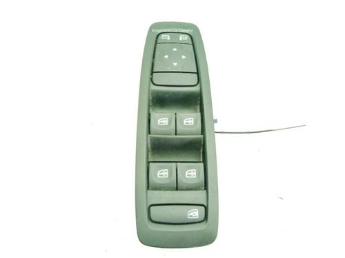 Used Left front window switch Left front window switch RENAULT MEGANE IV Hatchback (B9A/M/N_) 1.5 dCi 110 (B9A3) (110 hp) 34714496 34714496