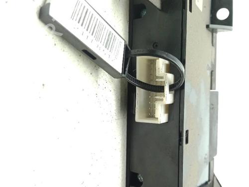 Warning switch HYUNDAI H350 Van 2.5 CRDI | BP33975941I22 - Image 2