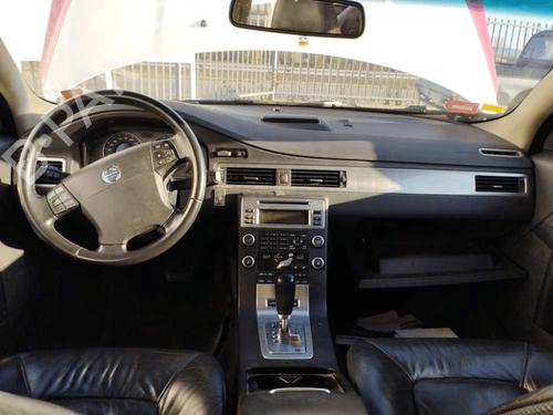 Used Parts VOLVO XC70 II (136) D5 AWD 2336872