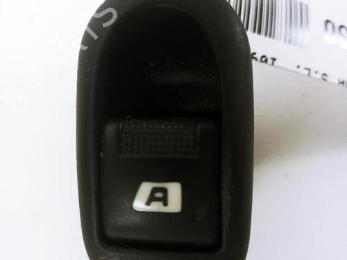 Used Left front window switch CITROËN C3 I (FC_, FN_) 1.4 i (73 hp) 31989569