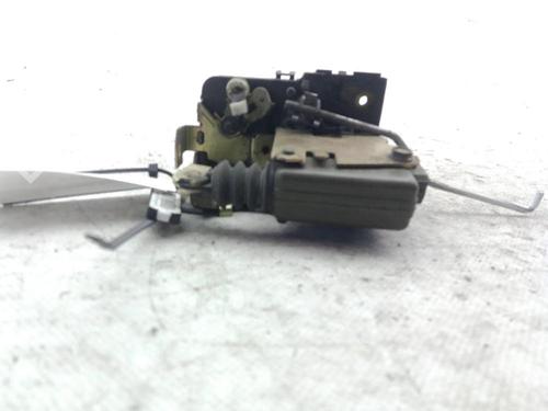 Used Front left lock IVECO DAILY III Van 29 L 12 V (ALKA41A2, ALLA52A2, ALKA42A2) (116 hp) 22687151