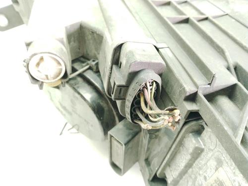 Left headlight VW PASSAT B6 (3C2) 2.0 TDI 16V | BP31081100C28