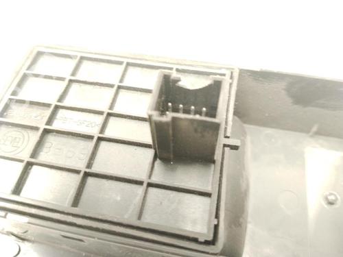 Left front window switch FIAT DUCATO Van (250_) 120 Multijet 2,3 D | BP39667198I27 - Image 2