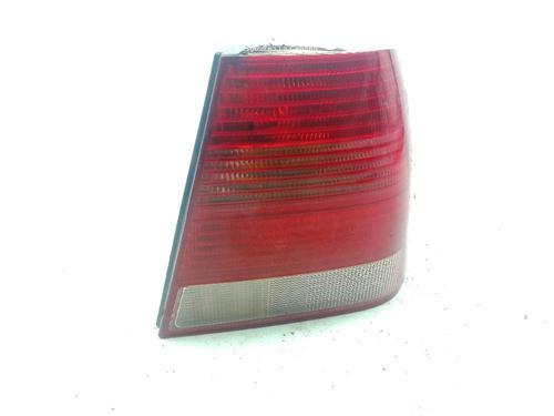 Højre baglygte VW BORA I (1J2) 1.6 16V (105 hp) 31940418