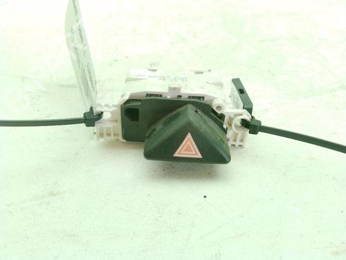 Used Warning switch FORD FOCUS I (DAW, DBW) 1.8 TDCi (100 hp) 26900684
