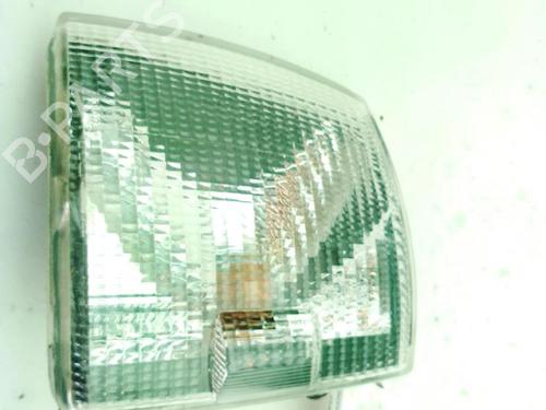 Used Left front indicator VW TRANSPORTER T4 Van (70A, 70H, 7DA, 7DH) 2.5 TDI (88 hp) 29449311