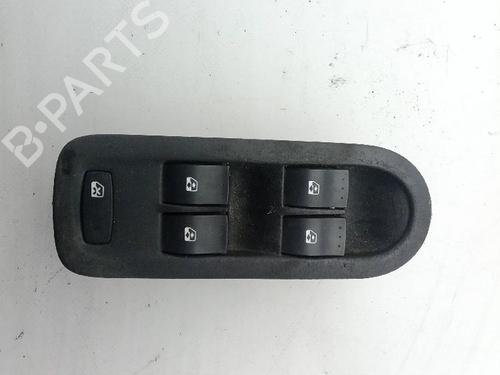 Used Left front window switch RENAULT MEGANE II (BM0/1_, CM0/1_) 1.5 dCi (BM1E, CM1E) (106 hp) 22631597