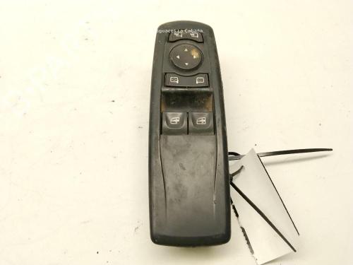 Used Left front window switch Left front window switch RENAULT LAGUNA Coupe (DT0/1) 2.0 dCi GT (DT11, DT1E, DT1N) (178 hp) 40442424 40442424