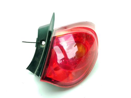 right-taillight-alfa-romeo-giulietta-940_-2010-2011-2012-2013-2014-2015-2016-2017-2018-2019-2020-31848583 main image