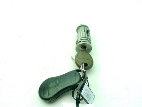 Used Ignition barrel Ignition barrel CHRYSLER PT CRUISER (PT_) 2.0 (141 hp) 30525923 30525923