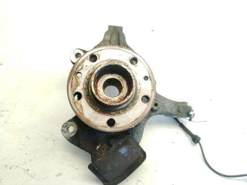 Used Left front steering knuckle RENAULT LAGUNA III (BT0/1) 2.0 dCi (BT07, BT0J, BT14, BT1A, BT1S) (131 hp) 27994644