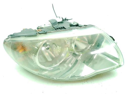 Used Right headlight CHRYSLER VOYAGER IV (RG, RS) 2.4 (147 hp) 24002328