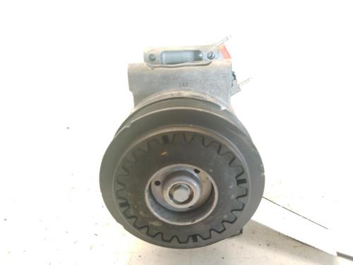Used AC compressor AC compressor PEUGEOT 308 II (LB_, LP_, LW_, LH_, L3_) 1.6 HDi (92 hp) 26517677 26517677