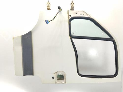 Used Left front door Left front door IVECO DAILY III Platform/Chassis 35 C 10 V , 35 S 10 V (AMJA14A1, AMJA64A1, AMJA65A1,... (95 hp) 35800061 35800061
