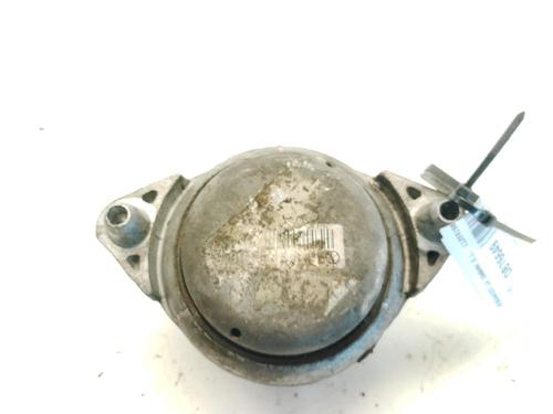Used Engine mount MERCEDES-BENZ C-CLASS (W204) C 200 CDI (204.001) (136 hp) 29746741