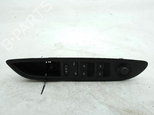 Used Left front window switch OPEL MOKKA / MOKKA X (J13) 1.4 (_76) (140 hp) 25597511