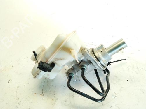 Used Brake master cylinder Brake master cylinder BMW 1 (F40) 118 d (150 hp) 27556035 27556035