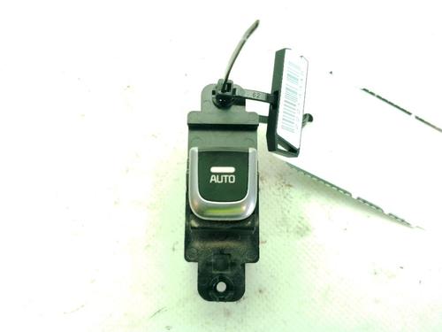 right-front-window-switch-kia-carens-iv-2013-34714790 main image