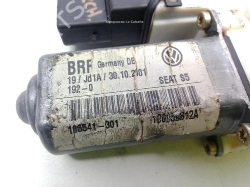 Rudehejsemotor bagstkærm højre SEAT LEON (1M1)  | BP26232859E22 