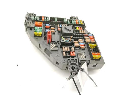 Used Fuse box Fuse box 37067282 37067282