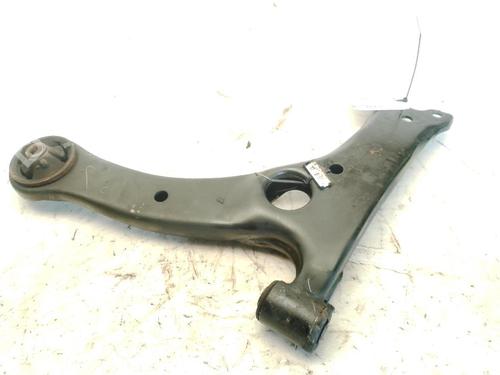 Venstre fortil bærearm TOYOTA PRIUS Liftback (_W2_) 1.5 Hybrid (NHW20_, NHW20R) (112 hp) 28350925