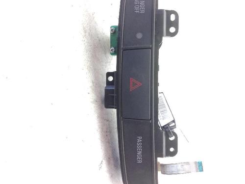 Used Warning switch MITSUBISHI LANCER VIII (CY_A, CZ_A) 2.0 DI-D (CY8A) (140 hp) 24045358