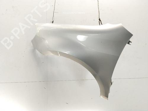 Used Left front fenders Left front fenders 37019100 37019100