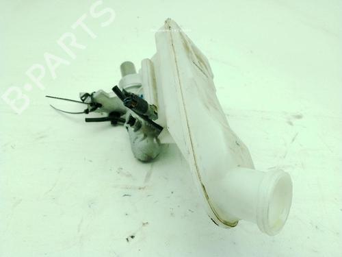 Used Brake master cylinder Brake master cylinder MERCEDES-BENZ GLA-CLASS (X156) GLA 180 (156.942) (122 hp) 39635354 39635354