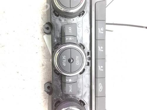 climate-control-seat-leon-5f1-2012-2013-2014-2015-2016-2017-2018-2019-2020-2021-24045924 main image