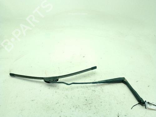 Front windshield wiper arm VW TRANSPORTER T4 Bus (70B, 70C, 7DB, 7DK, 70J, 70K, 7DC, 7DJ) 1.9 TD | BP29765230C143 