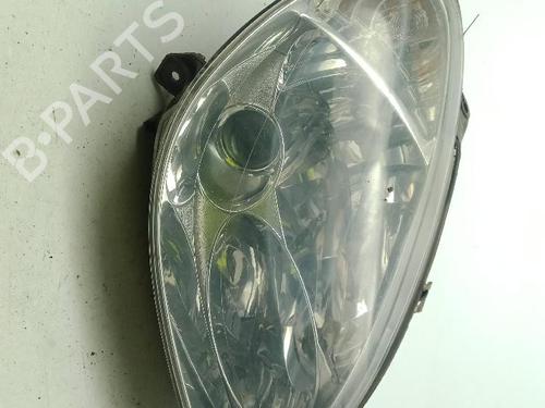 Used Right headlight Right headlight CITROËN XSARA (N1) 1.4 i (75 hp) 34002827 34002827