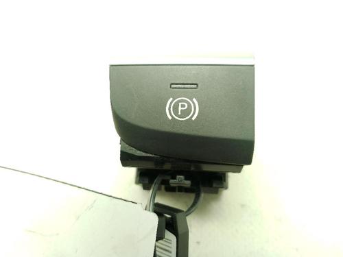 switch-audi-a3-sportback-8va-8vf-2012-2013-2014-2015-2016-2017-2018-2019-2020-2021-36662931 main image