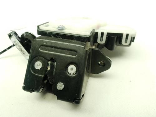 Used Tailgate lock Tailgate lock MAZDA 3 (BM, BN) 2.0 (120 hp) 39739755 39739755