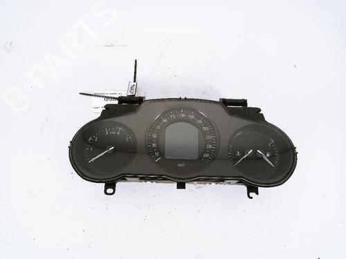 instrument-cluster-renault-megane-iv-hatchback-b9amn_-2015-24041823 main image
