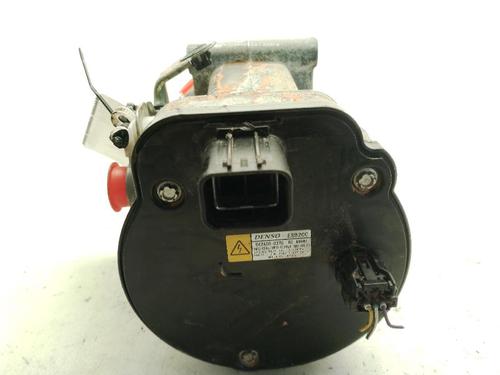Used AC compressor AC compressor TOYOTA COROLLA Saloon (_E21_) 1.8 VVTi Hybrid (ZWE211) (122 hp) 24546429 24546429